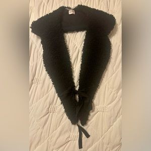 Universal Thread Faux Fur Black Collar